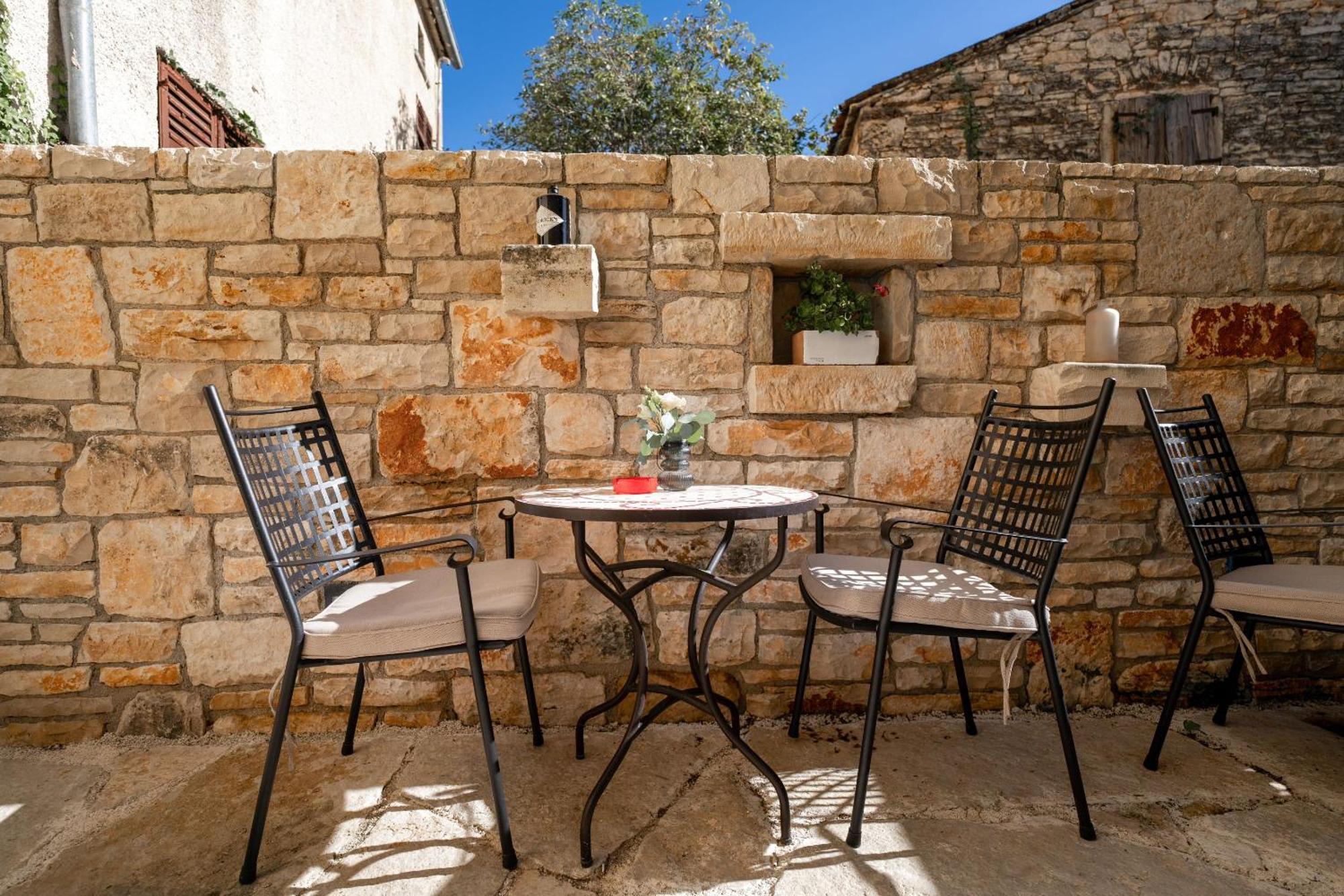 Della Croce Bed&Breakfast Svetvinčenat Eksteriør bilde